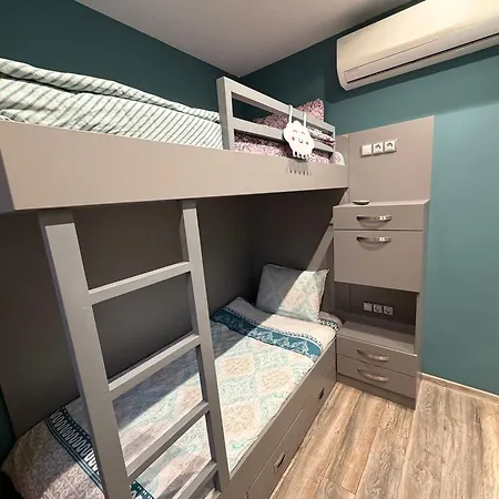 The Cozy 2bd In * Burgaz